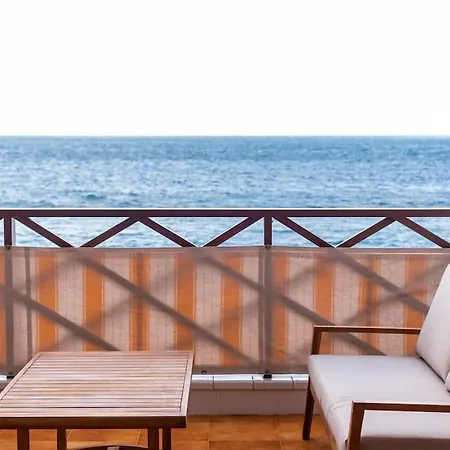 Neptuno “playa De Arenas” Apartman *